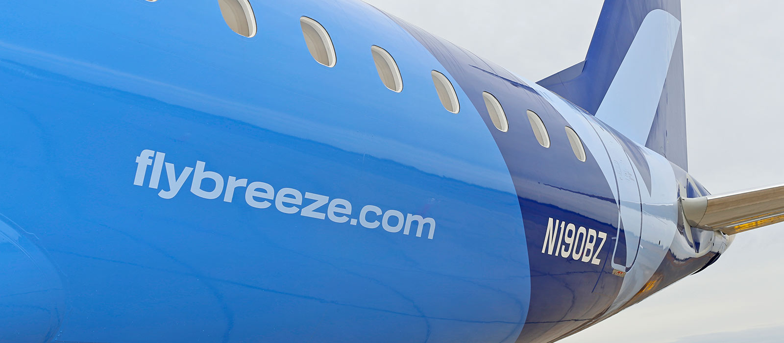 Featured image for Breeze Airways Launching Service from Bradley International Airport to Two South Carolina Destinations